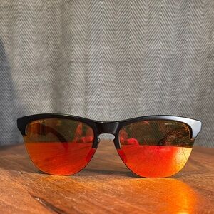 Used Oakley frogskins prizm